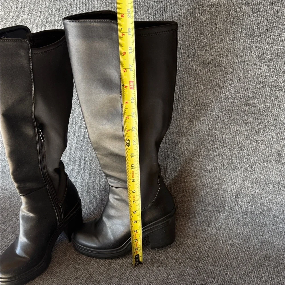 MIA Elegant Black Leather Women's 7.5 Boots